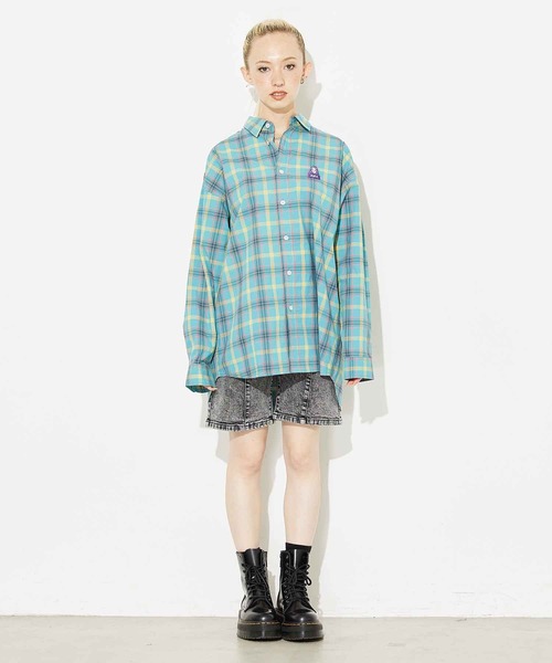 X-girl(エックスガール)の「PLAID FACE EMBOROIDERY SHIRT(シャツ/ブラウス・レディース・ベージュ/グレー/ブルー・S/M)」の4枚目の写真
