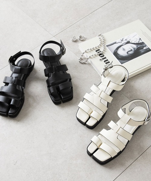 rectangle（レクタングル）の「足袋グルカサンダル（サンダル・レディース・ブラック/アイボリー・MEDIUM/LARGE/SMALL）」の2枚目の写真