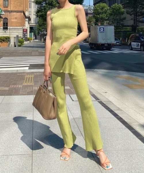 AMAIL（アマイル）の「Good style rib cafeset（タンクトップ・レディース・ベージュ/ライム・FREE）」の2枚目の写真