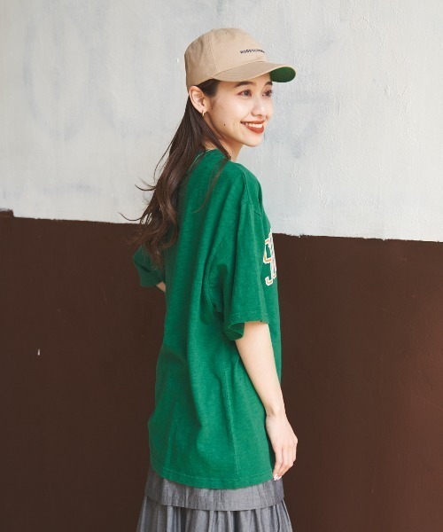 RODEO CROWNS WIDE BOWL（ロデオクラウンズワイドボウル）の「GOOD OLD カレッジTシャツ（Tシャツ/カットソー・レディース・イエロー/オフホワイト/グリーン/ネイビー・FREE）」の6枚目の写真