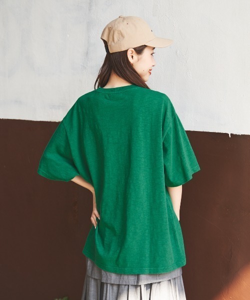 RODEO CROWNS WIDE BOWL（ロデオクラウンズワイドボウル）の「GOOD OLD カレッジTシャツ（Tシャツ/カットソー・レディース・イエロー/オフホワイト/グリーン/ネイビー・FREE）」の7枚目の写真