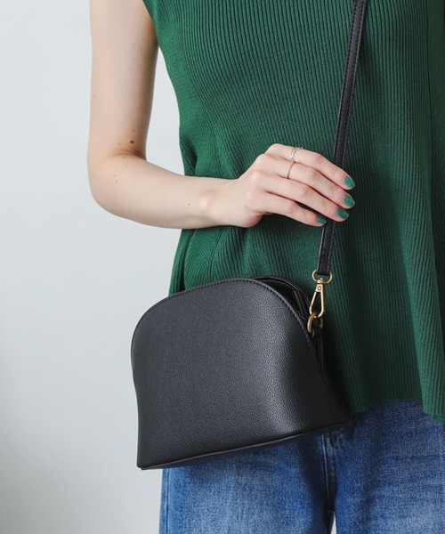 SENSE OF PLACE by URBAN RESEARCH（センスオブプレイスバイアーバンリサーチ）の「クラシカルショルダーバッグ（ショルダーバッグ・レディース・ライトベージュ/ブラック/グリーン系その他/アイボリー・ONE）」の3枚目の写真