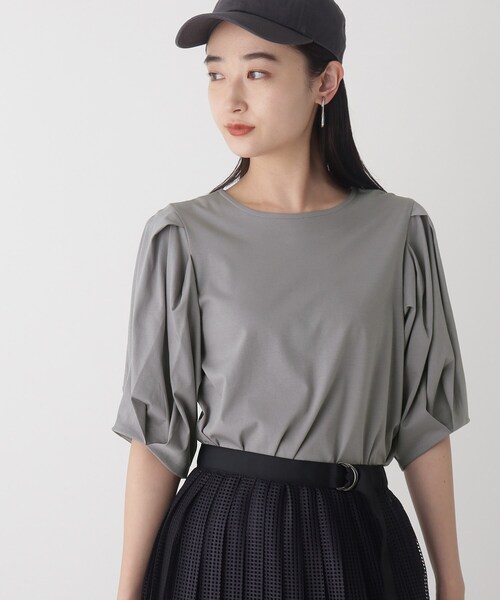 OPAQUE.CLIP(オペークドットクリップ)の「◆シルキーコットン パフスリーブカットソー【WEB限定カラー・サイズ】(Tシャツ/カットソー・レディース・チャコールグレー/ブラック/ブラウン系その他5/ホワイト系/ネイビー系5・40/38/42/36)」の1枚目の写真