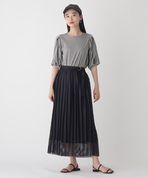 OPAQUE.CLIP(オペークドットクリップ)の「◆シルキーコットン パフスリーブカットソー【WEB限定カラー・サイズ】(Tシャツ/カットソー・レディース・チャコールグレー/ブラック/ブラウン系その他5/ホワイト系/ネイビー系5・40/38/42/36)」の7枚目の写真