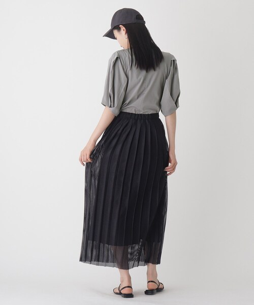 OPAQUE.CLIP(オペークドットクリップ)の「◆シルキーコットン パフスリーブカットソー【WEB限定カラー・サイズ】(Tシャツ/カットソー・レディース・チャコールグレー/ブラック/ブラウン系その他5/ホワイト系/ネイビー系5・40/38/42/36)」の9枚目の写真