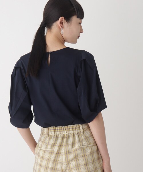 OPAQUE.CLIP(オペークドットクリップ)の「◆シルキーコットン パフスリーブカットソー【WEB限定カラー・サイズ】(Tシャツ/カットソー・レディース・チャコールグレー/ブラック/ブラウン系その他5/ホワイト系/ネイビー系5・40/38/42/36)」の15枚目の写真