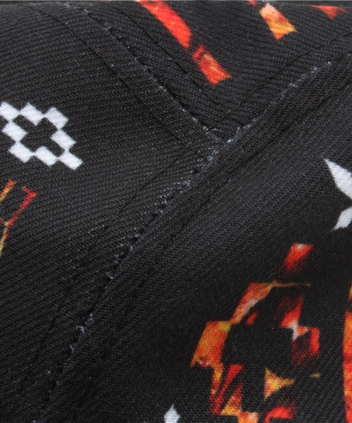 MARCELO BURLON(マルセロ・バーロン)の「MARCELO BURLON 『FIRE CROSS CAMPER』 CAP(キャップ・メンズ・ブラック・MEDIUM)」の8枚目の写真