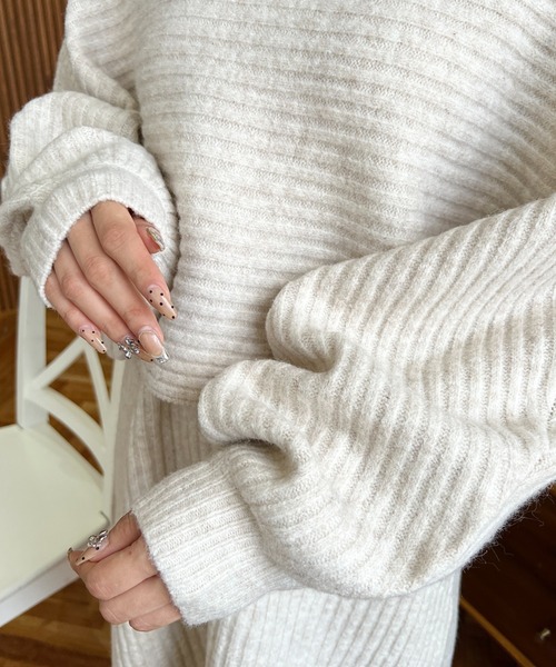 moment+(モーメントプラス)の「〈セットアップニット〉アルパカタッチハイネックショート丈プルオーバー&ノースリーブワンピース(ワンピース・レディース・グレー/チャコールグレー/ベージュ/アイボリー/ブラウン/ナチュラル・FREE/L/M)」の14枚目の写真