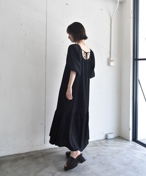 RETRO GIRL（レトロガール）の「バルーン袖ティアードOP（ワンピース・レディース・ライトグレー/ブラック/グリーン・FREE）」の6枚目の写真