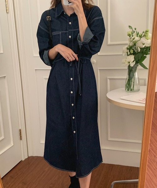 VitaFelice(ヴィータフェリーチェ)の「ウエストマークデニムシャツワンピース(ワンピース・レディース・ネイビー/ライトブルー・FREE)」の16枚目の写真