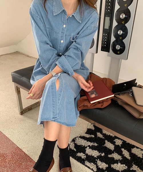 VitaFelice(ヴィータフェリーチェ)の「ウエストマークデニムシャツワンピース(ワンピース・レディース・ネイビー/ライトブルー・FREE)」の18枚目の写真