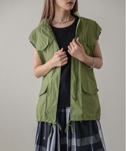 SUGAR BISKET（シュガービスケット）の「ハイネックミリタリーベスト（ベスト・レディース・ブラック/カーキ/アイボリー・フリー）」の7枚目の写真