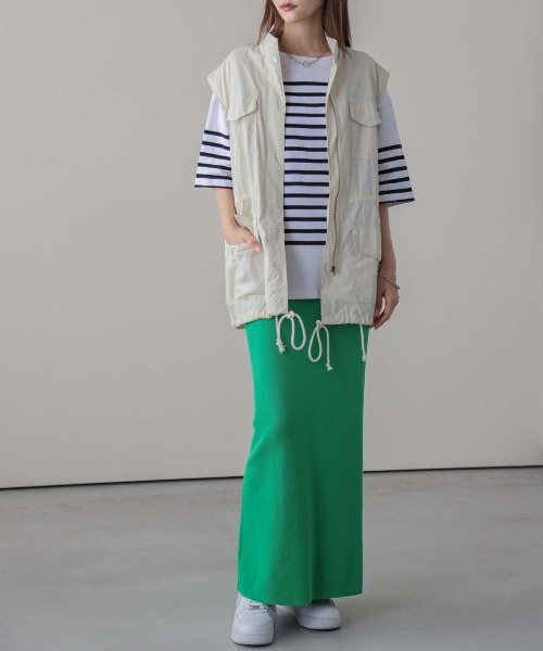 SUGAR BISKET（シュガービスケット）の「ハイネックミリタリーベスト（ベスト・レディース・ブラック/カーキ/アイボリー・フリー）」の4枚目の写真