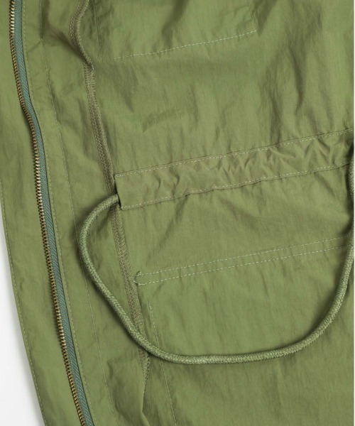 SUGAR BISKET（シュガービスケット）の「ハイネックミリタリーベスト（ベスト・レディース・ブラック/カーキ/アイボリー・フリー）」の8枚目の写真