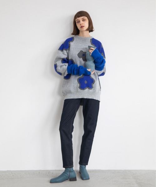 VACANCY（ヴァカンシー）の「ニュアンスフラワーオーバーニット【ユニセックス】（ニット/セーター・レディース・グレー/ブラック/ナチュラル・FREE）」の18枚目の写真