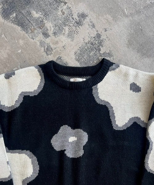 VACANCY（ヴァカンシー）の「ニュアンスフラワーオーバーニット【ユニセックス】（ニット/セーター・レディース・グレー/ブラック/ナチュラル・FREE）」の11枚目の写真