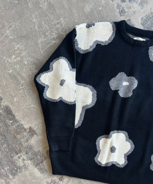 VACANCY（ヴァカンシー）の「ニュアンスフラワーオーバーニット【ユニセックス】（ニット/セーター・レディース・グレー/ブラック/ナチュラル・FREE）」の19枚目の写真