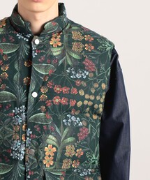 CABaN コットン PALERMOプリントダウンベストを使ったショップスタッフ