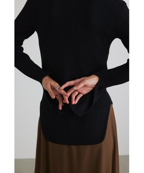 STYLEMIXER（スタイルミキサー）の「ラウンドスリットスリーブニット