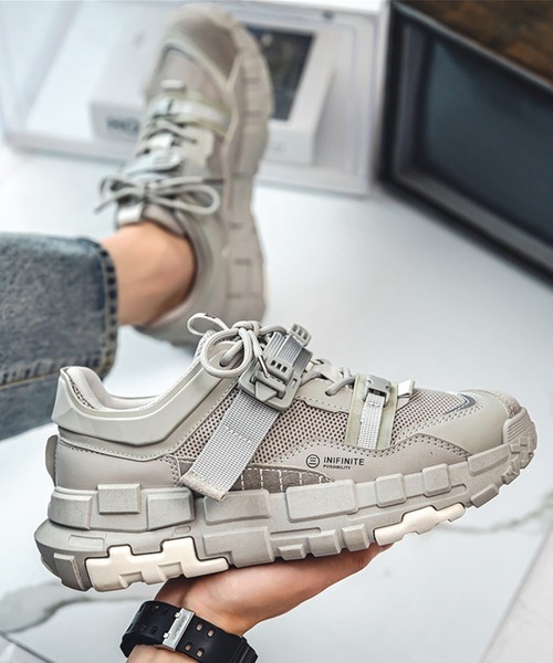 aimoha(アイモハ)の「カジュアルストリートスニーカー厚底シューズ(4カラー)(スニーカー・メンズ・ブラック/グレー/ベージュ/ホワイト・27.0cm/24.5cm/27.5cm/26.0cm/25.5cm/26.5cm/25.0cm)」の10枚目の写真