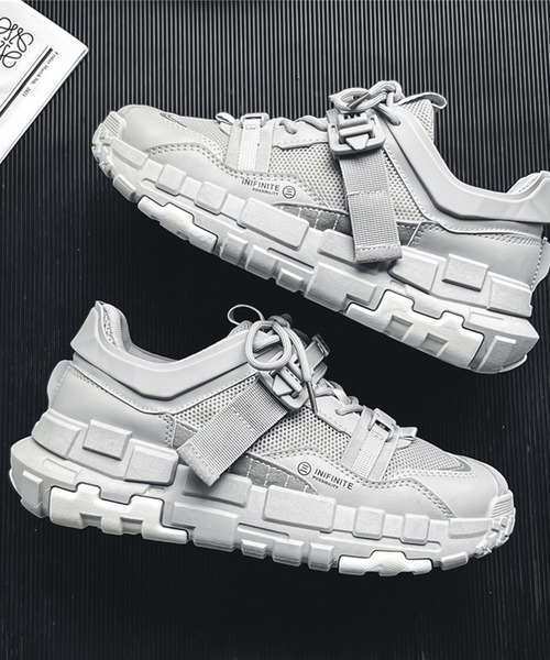 aimoha(アイモハ)の「カジュアルストリートスニーカー厚底シューズ(4カラー)(スニーカー・メンズ・ブラック/グレー/ベージュ/ホワイト・27.0cm/24.5cm/27.5cm/26.0cm/25.5cm/26.5cm/25.0cm)」の6枚目の写真