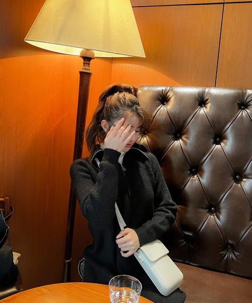 Lamoa(ラモア)の「Lamoa/ミニスマホショルダーバッグ(ショルダーバッグ・レディース・ブラック/ベージュ/アイボリー/ブラウン・FREE)」の13枚目の写真