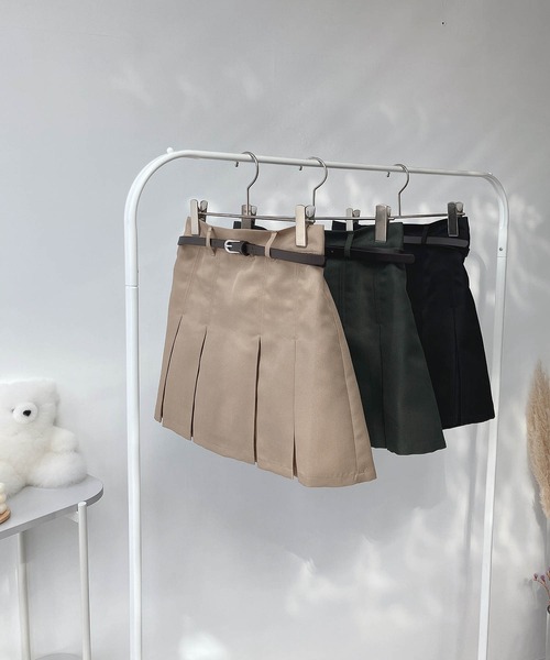 AS KNOW AS plus(アズノゥアズプラス)の「○ベルト付き チノ プリーツミニスカート(スカート・レディース・ブラック/カーキ/ベージュ・FREE)」の15枚目の写真