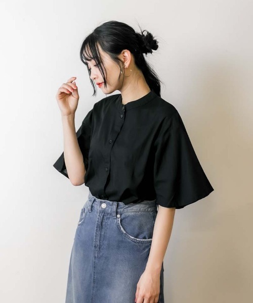 atONE(アットワン)の「atONE 半端袖 バタフライスリーブブラウス(シャツ/ブラウス・レディース・ブラック/ベージュ/オフホワイト・FREE)」の3枚目の写真