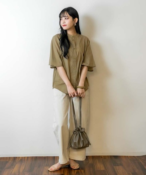 atONE(アットワン)の「atONE 半端袖 バタフライスリーブブラウス(シャツ/ブラウス・レディース・ブラック/ベージュ/オフホワイト・FREE)」の12枚目の写真