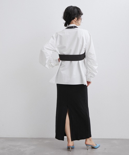 ADAM ET ROPE'（アダムエロペ）の「〈SETアイテム〉ビスチェセットシャツ（シャツ/ブラウス・レディース・ベージュ/ホワイト・FREE）」の4枚目の写真