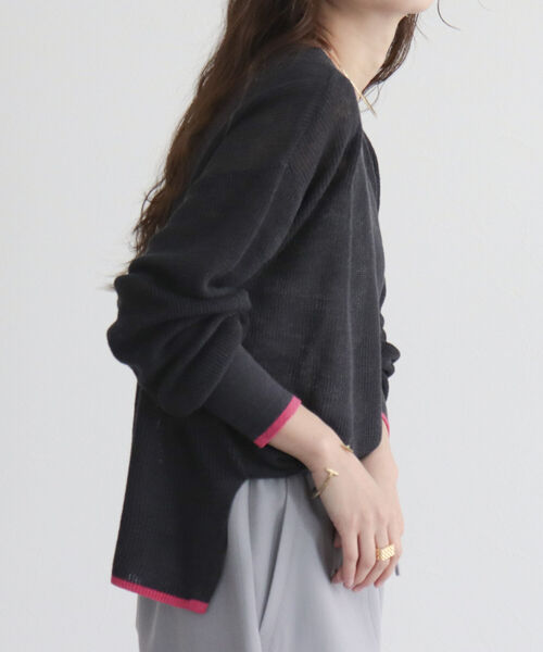 fredy emue(フレディエミュ)の「リネン片畦配色プルオーバー(ニット/セーター・レディース・チャコールグレー/オフホワイト/グリーン/ピンク・38)」の21枚目の写真