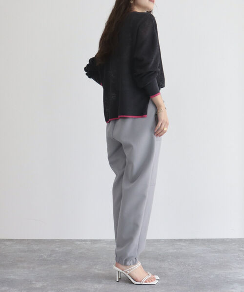 fredy emue(フレディエミュ)の「リネン片畦配色プルオーバー(ニット/セーター・レディース・チャコールグレー/オフホワイト/グリーン/ピンク・38)」の13枚目の写真