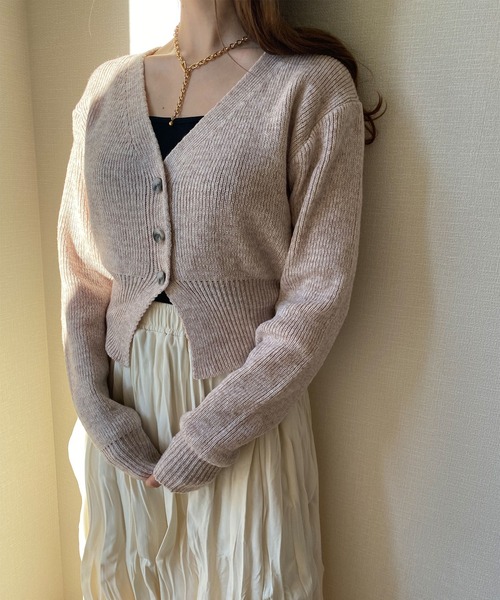 Reurie'（レウリィ）の「【ZOZO限定】クロップドリブカーディガン / ショート丈 クロップド丈 ニットカーディガン コンパクト リブニット Vネック チャコールグレー ライトグレー ピンクベージュ メランジカラー（カーディガン/ボレロ・レディース・チャコールグレー/グレー/ピンクベージュ・FREE）」の22枚目の写真