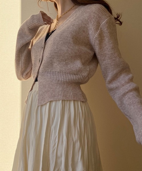 Reurie'（レウリィ）の「【ZOZO限定】クロップドリブカーディガン / ショート丈 クロップド丈 ニットカーディガン コンパクト リブニット Vネック チャコールグレー ライトグレー ピンクベージュ メランジカラー（カーディガン/ボレロ・レディース・チャコールグレー/グレー/ピンクベージュ・FREE）」の14枚目の写真