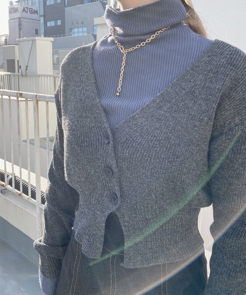 Reurie'（レウリィ）の「【ZOZO限定】クロップドリブカーディガン / ショート丈 クロップド丈 ニットカーディガン コンパクト リブニット Vネック チャコールグレー ライトグレー ピンクベージュ メランジカラー（カーディガン/ボレロ・レディース・チャコールグレー/グレー/ピンクベージュ・FREE）」の15枚目の写真