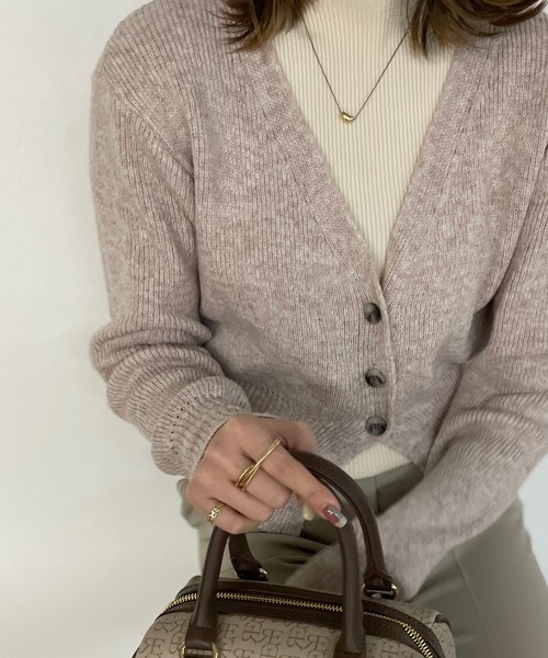 Reurie'（レウリィ）の「【ZOZO限定】クロップドリブカーディガン / ショート丈 クロップド丈 ニットカーディガン コンパクト リブニット Vネック チャコールグレー ライトグレー ピンクベージュ メランジカラー（カーディガン/ボレロ・レディース・チャコールグレー/グレー/ピンクベージュ・FREE）」の11枚目の写真