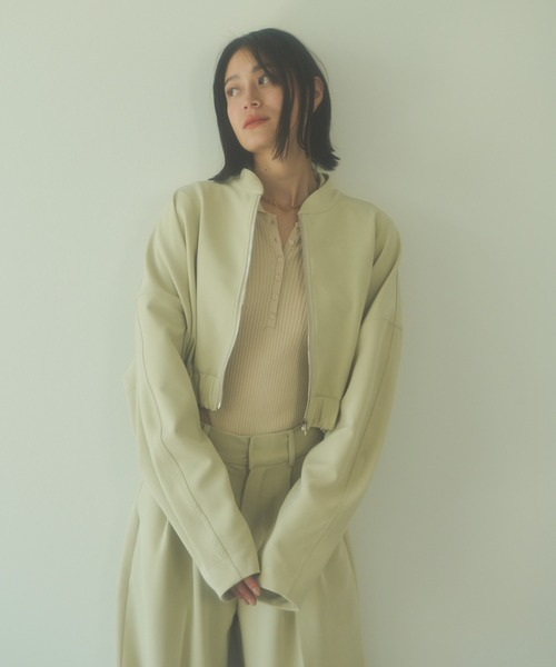 HANNE(アン)の「【セットアップ対応】クロップドブルゾン(ブルゾン・レディース・ベージュ/ブルー・フリー)」の3枚目の写真