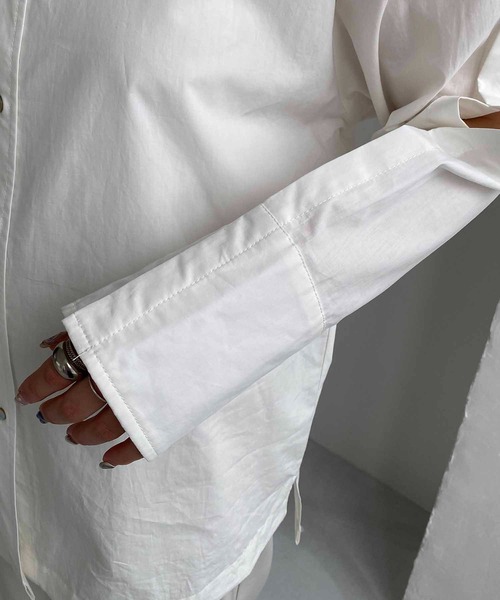 CAPRICIEUX LE'MAGE（カプリシューレマージュ）の「ボタンスリットシャツ（シャツ/ブラウス・レディース・ブルー/ホワイト/ネイビー・FREE）」の14枚目の写真