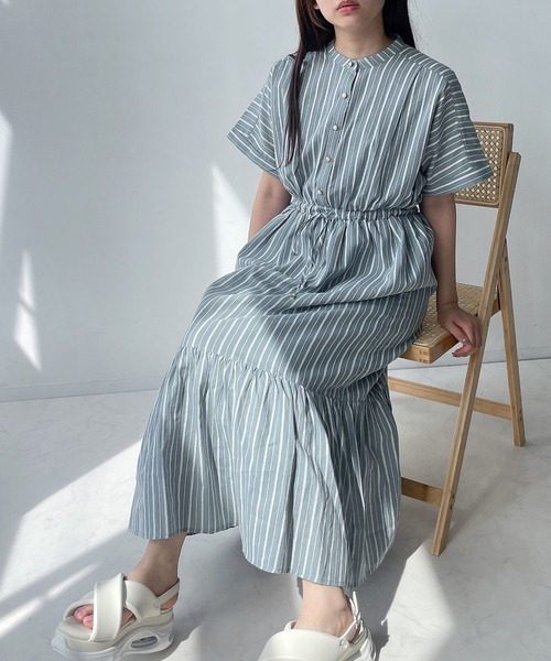 AS KNOW AS plus(アズノゥアズプラス)の「〇マッキンタックと釦ワンピース(ワンピース・レディース・ベージュ系/グリーン系/ブルー系/ブラック/ブラック系その他/ブラック系/グリーン系その他/ブルー系その他・FREE)」の15枚目の写真