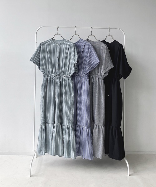 AS KNOW AS plus(アズノゥアズプラス)の「〇マッキンタックと釦ワンピース(ワンピース・レディース・ベージュ系/グリーン系/ブルー系/ブラック/ブラック系その他/ブラック系/グリーン系その他/ブルー系その他・FREE)」の17枚目の写真