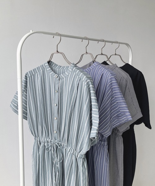 AS KNOW AS plus(アズノゥアズプラス)の「〇マッキンタックと釦ワンピース(ワンピース・レディース・ベージュ系/グリーン系/ブルー系/ブラック/ブラック系その他/ブラック系/グリーン系その他/ブルー系その他・FREE)」の20枚目の写真