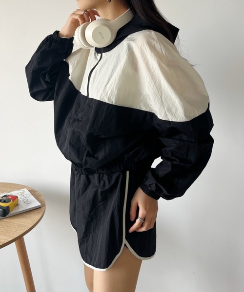 CLEA（クレア）の「韓国風マウンテンパーカー＆ショートパンツ セットアップ（セットアップ・レディース・ブラック/カーキ・FREE）」の4枚目の写真