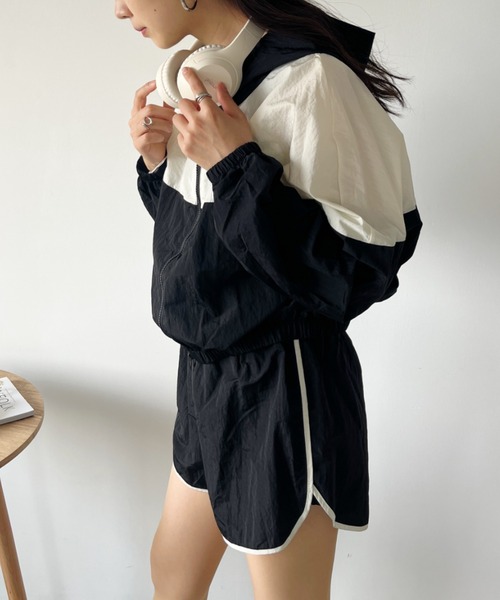 CLEA（クレア）の「韓国風マウンテンパーカー＆ショートパンツ セットアップ（セットアップ・レディース・ブラック/カーキ・FREE）」の5枚目の写真