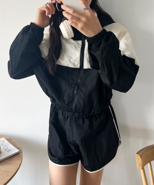CLEA（クレア）の「韓国風マウンテンパーカー＆ショートパンツ セットアップ（セットアップ・レディース・ブラック/カーキ・FREE）」の6枚目の写真
