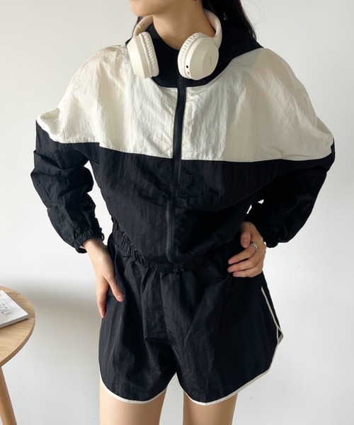 CLEA（クレア）の「韓国風マウンテンパーカー＆ショートパンツ セットアップ（セットアップ・レディース・ブラック/カーキ・FREE）」の3枚目の写真