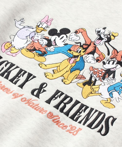 Disney（ディズニー）の「【Disney/ディズニー】アートワークデザイン 裏起毛  刺繍クルー スウェットトレーナー（スウェット・レディース・グリーン/オートミール/レンガ/ライトパープル・M/L）」の9枚目の写真