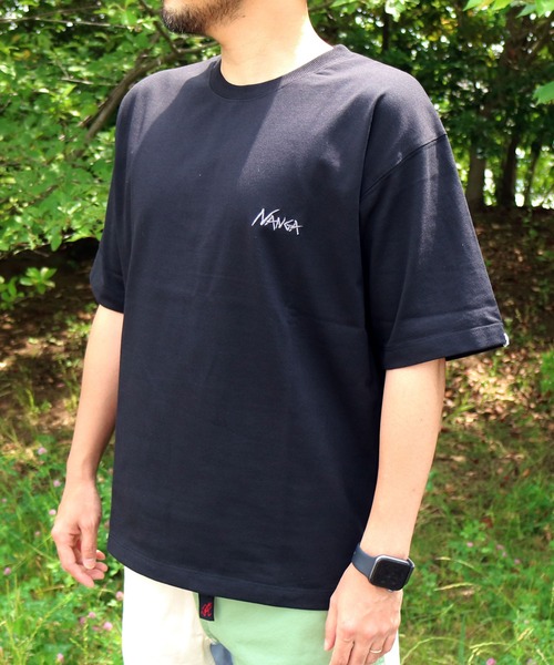 NANGA(ナンガ)の「NANGA×GrandPARK/ナンガ×グランドパーク別注バックプリントTシャツ(Tシャツ/カットソー・メンズ・グレー/グリーン/ブラック/ホワイト/ネイビー・MEDIUM/LARGE/X-LARGE)」の16枚目の写真