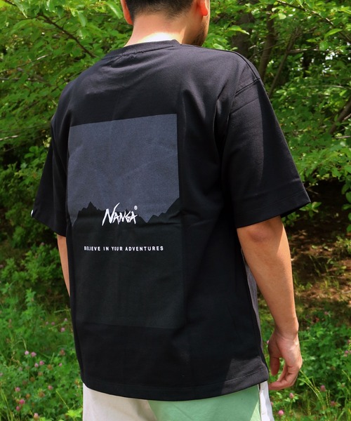 NANGA(ナンガ)の「NANGA×GrandPARK/ナンガ×グランドパーク別注バックプリントTシャツ(Tシャツ/カットソー・メンズ・グレー/グリーン/ブラック/ホワイト/ネイビー・MEDIUM/LARGE/X-LARGE)」の14枚目の写真