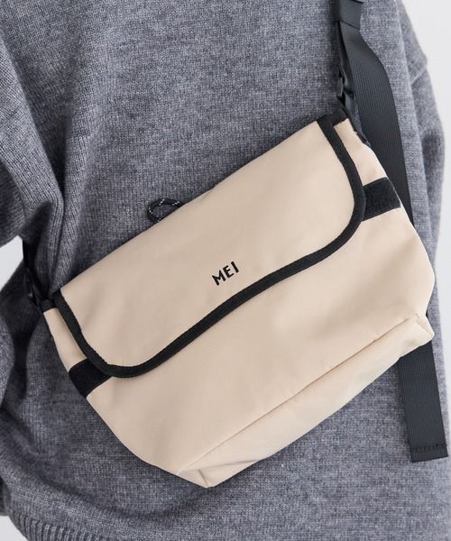 MEI（メイ）の「【MEI/メイ】メッセンジャーバッグ（メッセンジャーバッグ・レディース・ブラック/ベージュ・F）」の17枚目の写真