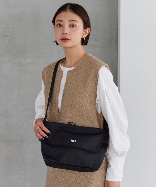 MEI（メイ）の「【MEI/メイ】メッセンジャーバッグ（メッセンジャーバッグ・レディース・ブラック/ベージュ・F）」の13枚目の写真
